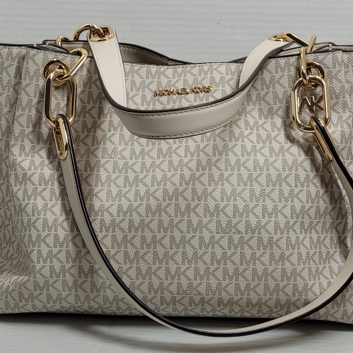 Michael Kors Trisha Triple Gusset Cream & Gold Shoulder Bag Purse Handbag Large